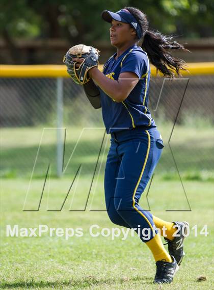 Thumbnail 2 in Bonita Vista @ San Pasqual photogallery.