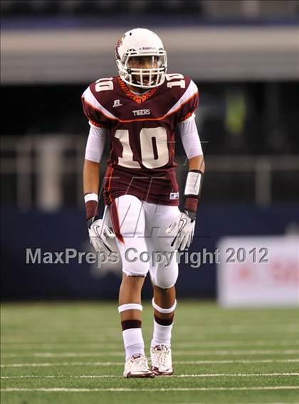 Thumbnail 1 in Munday vs. Tenaha (UIL 1A Division 2 Final) photogallery.