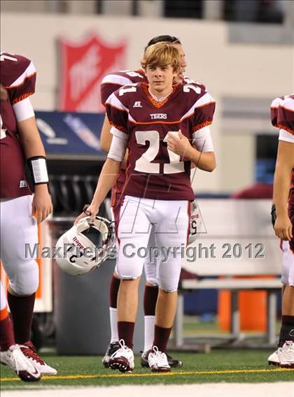 Thumbnail 2 in Munday vs. Tenaha (UIL 1A Division 2 Final) photogallery.