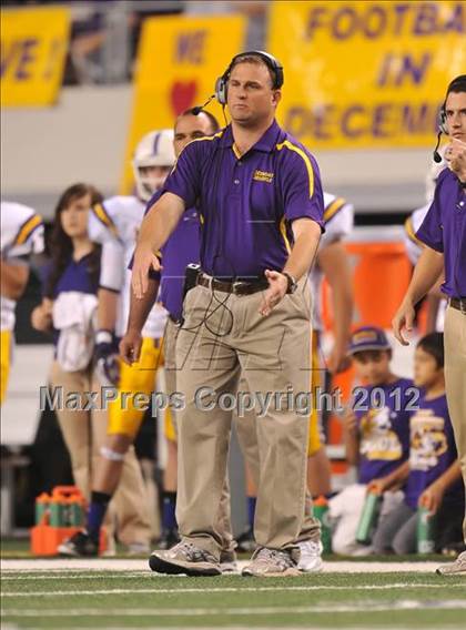 Thumbnail 2 in Munday vs. Tenaha (UIL 1A Division 2 Final) photogallery.