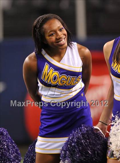 Thumbnail 1 in Munday vs. Tenaha (UIL 1A Division 2 Final) photogallery.