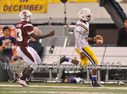 Thumbnail 1 in Munday vs. Tenaha (UIL 1A Division 2 Final) photogallery.