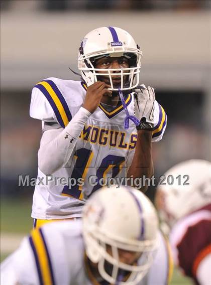 Thumbnail 3 in Munday vs. Tenaha (UIL 1A Division 2 Final) photogallery.