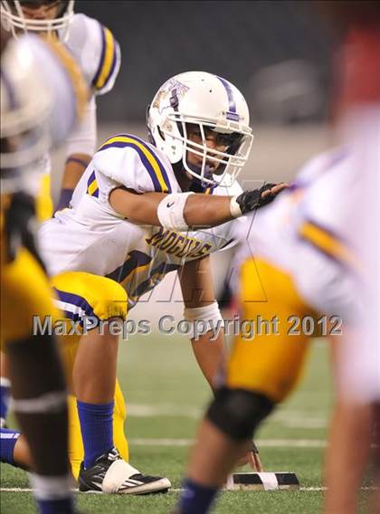 Thumbnail 1 in Munday vs. Tenaha (UIL 1A Division 2 Final) photogallery.