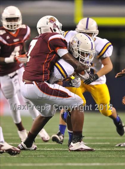 Thumbnail 3 in Munday vs. Tenaha (UIL 1A Division 2 Final) photogallery.