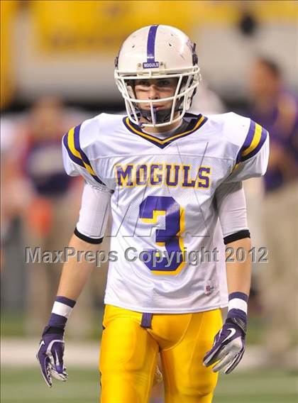 Thumbnail 2 in Munday vs. Tenaha (UIL 1A Division 2 Final) photogallery.