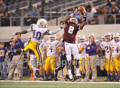 Thumbnail 2 in Munday vs. Tenaha (UIL 1A Division 2 Final) photogallery.
