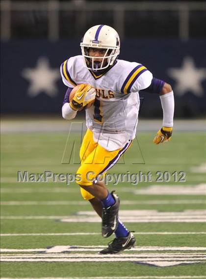 Thumbnail 3 in Munday vs. Tenaha (UIL 1A Division 2 Final) photogallery.
