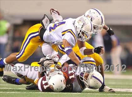 Thumbnail 1 in Munday vs. Tenaha (UIL 1A Division 2 Final) photogallery.