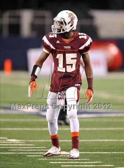 Thumbnail 3 in Munday vs. Tenaha (UIL 1A Division 2 Final) photogallery.