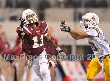 Thumbnail 3 in Munday vs. Tenaha (UIL 1A Division 2 Final) photogallery.