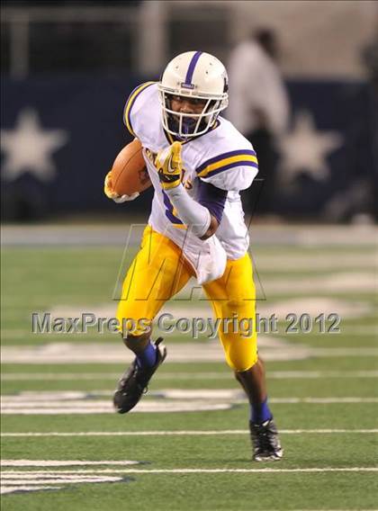 Thumbnail 2 in Munday vs. Tenaha (UIL 1A Division 2 Final) photogallery.