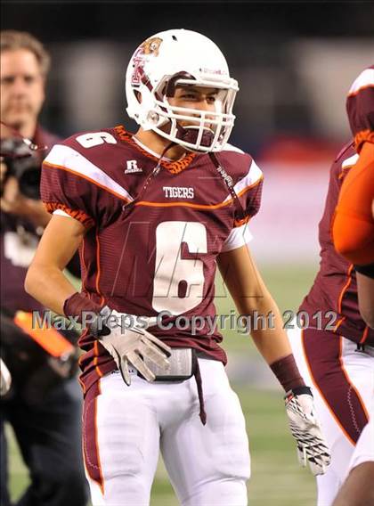 Thumbnail 1 in Munday vs. Tenaha (UIL 1A Division 2 Final) photogallery.