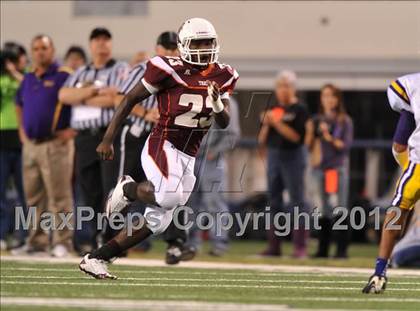 Thumbnail 1 in Munday vs. Tenaha (UIL 1A Division 2 Final) photogallery.
