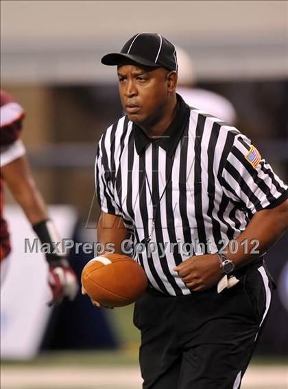 Thumbnail 1 in Munday vs. Tenaha (UIL 1A Division 2 Final) photogallery.