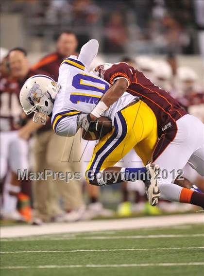 Thumbnail 3 in Munday vs. Tenaha (UIL 1A Division 2 Final) photogallery.