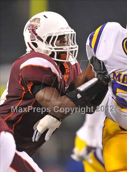 Thumbnail 3 in Munday vs. Tenaha (UIL 1A Division 2 Final) photogallery.