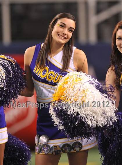 Thumbnail 2 in Munday vs. Tenaha (UIL 1A Division 2 Final) photogallery.