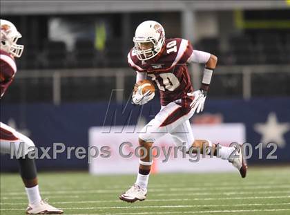 Thumbnail 2 in Munday vs. Tenaha (UIL 1A Division 2 Final) photogallery.