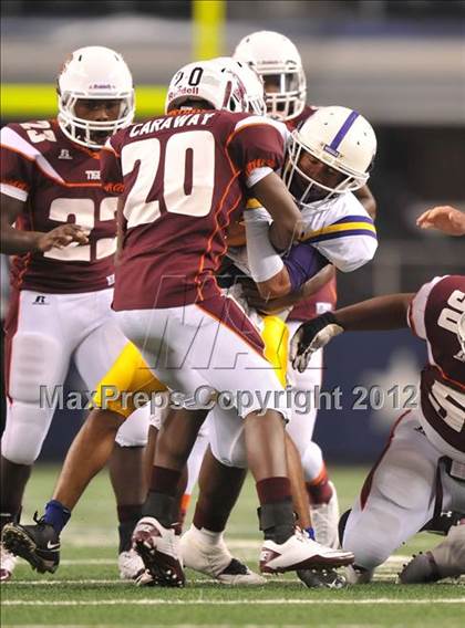 Thumbnail 2 in Munday vs. Tenaha (UIL 1A Division 2 Final) photogallery.