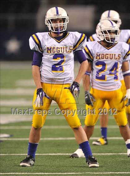 Thumbnail 1 in Munday vs. Tenaha (UIL 1A Division 2 Final) photogallery.