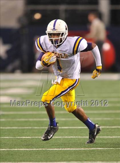 Thumbnail 1 in Munday vs. Tenaha (UIL 1A Division 2 Final) photogallery.