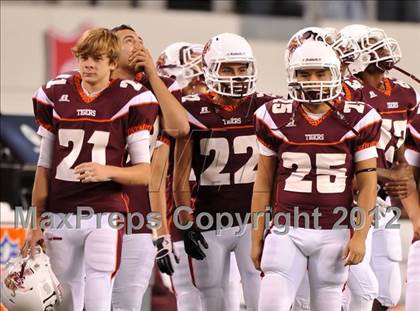 Thumbnail 1 in Munday vs. Tenaha (UIL 1A Division 2 Final) photogallery.