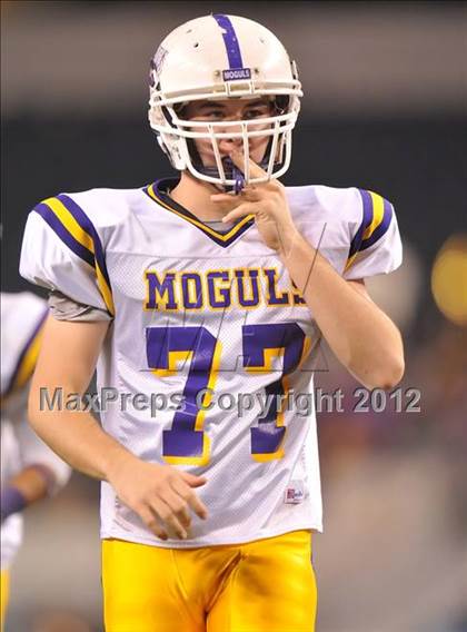 Thumbnail 3 in Munday vs. Tenaha (UIL 1A Division 2 Final) photogallery.