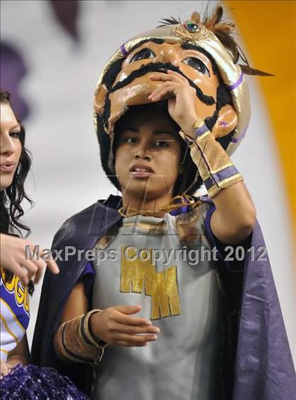 Thumbnail 3 in Munday vs. Tenaha (UIL 1A Division 2 Final) photogallery.