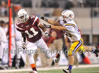 Thumbnail 1 in Munday vs. Tenaha (UIL 1A Division 2 Final) photogallery.