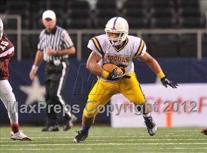 Thumbnail 2 in Munday vs. Tenaha (UIL 1A Division 2 Final) photogallery.