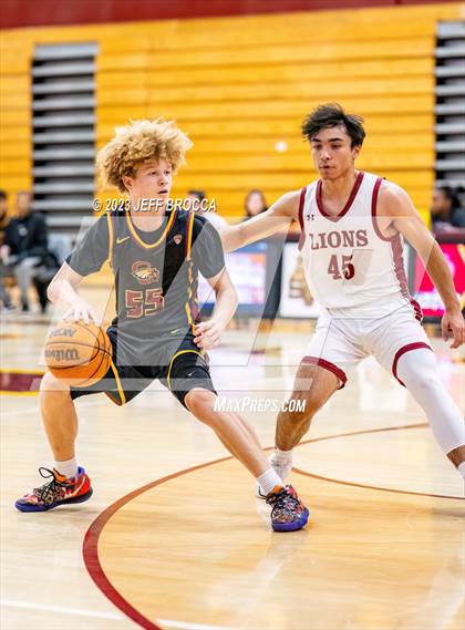 Thumbnail 1 in Clovis West vs. Oaks Christian photogallery.