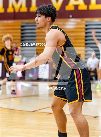 Thumbnail 1 in Clovis West vs. Oaks Christian photogallery.