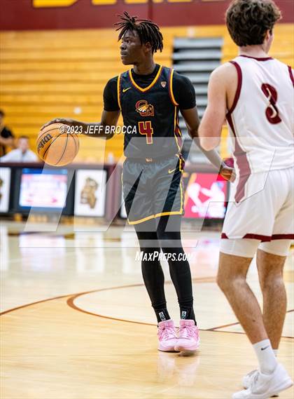 Thumbnail 1 in Clovis West vs. Oaks Christian photogallery.