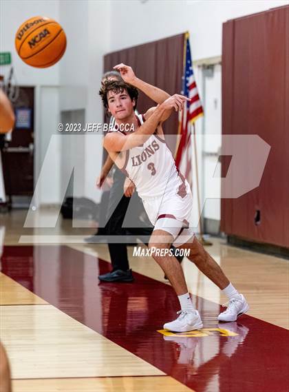 Thumbnail 3 in Clovis West vs. Oaks Christian photogallery.
