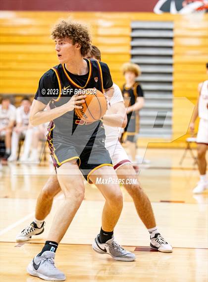 Thumbnail 3 in Clovis West vs. Oaks Christian photogallery.
