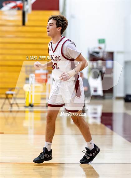 Thumbnail 1 in Clovis West vs. Oaks Christian photogallery.