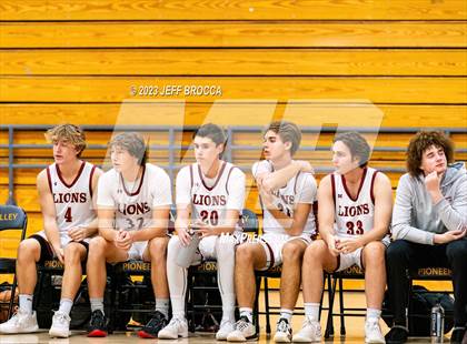 Thumbnail 2 in Clovis West vs. Oaks Christian photogallery.