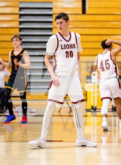 Thumbnail 3 in Clovis West vs. Oaks Christian photogallery.