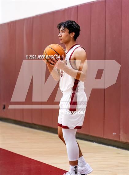 Thumbnail 3 in Clovis West vs. Oaks Christian photogallery.