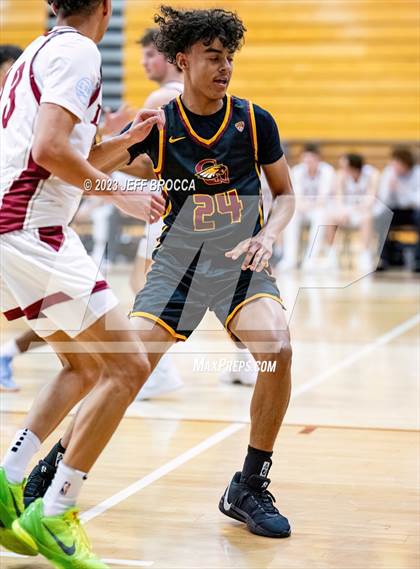Thumbnail 2 in Clovis West vs. Oaks Christian photogallery.