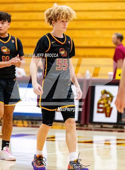 Thumbnail 3 in Clovis West vs. Oaks Christian photogallery.