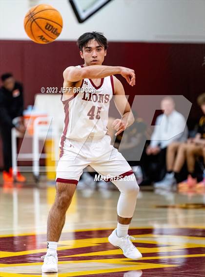 Thumbnail 3 in Clovis West vs. Oaks Christian photogallery.