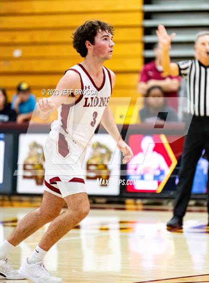Thumbnail 3 in Clovis West vs. Oaks Christian photogallery.