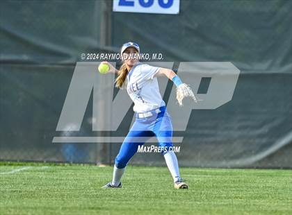 Thumbnail 3 in Fishers vs. Carmel photogallery.