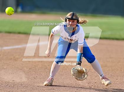 Thumbnail 2 in Fishers vs. Carmel photogallery.