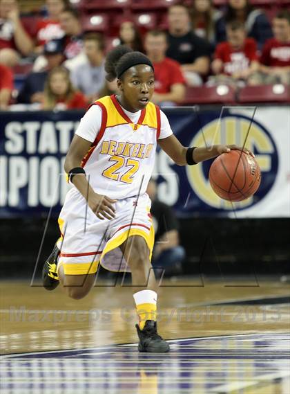 Thumbnail 3 in Berkeley vs Long Beach Poly (CIF State D1 Final) photogallery.