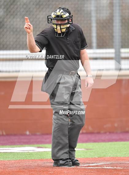 Thumbnail 3 in Iowa Park @ Bowie (Walker Stallcup Tournament) photogallery.