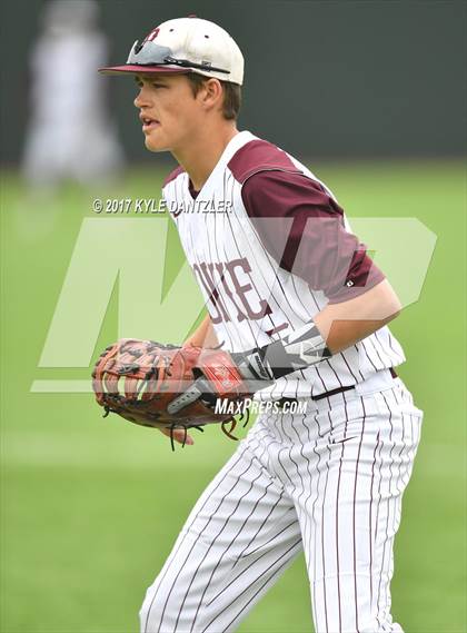 Thumbnail 2 in Iowa Park @ Bowie (Walker Stallcup Tournament) photogallery.