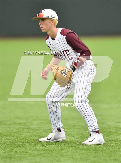 Thumbnail 3 in Iowa Park @ Bowie (Walker Stallcup Tournament) photogallery.